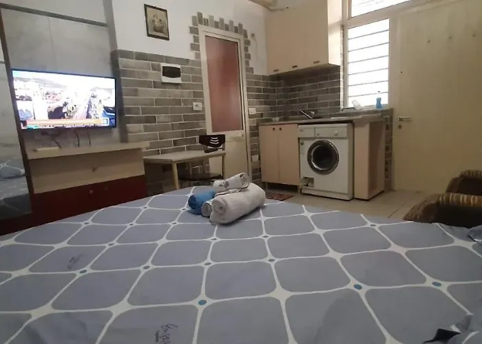 Daire Lovely Appartament 1-3